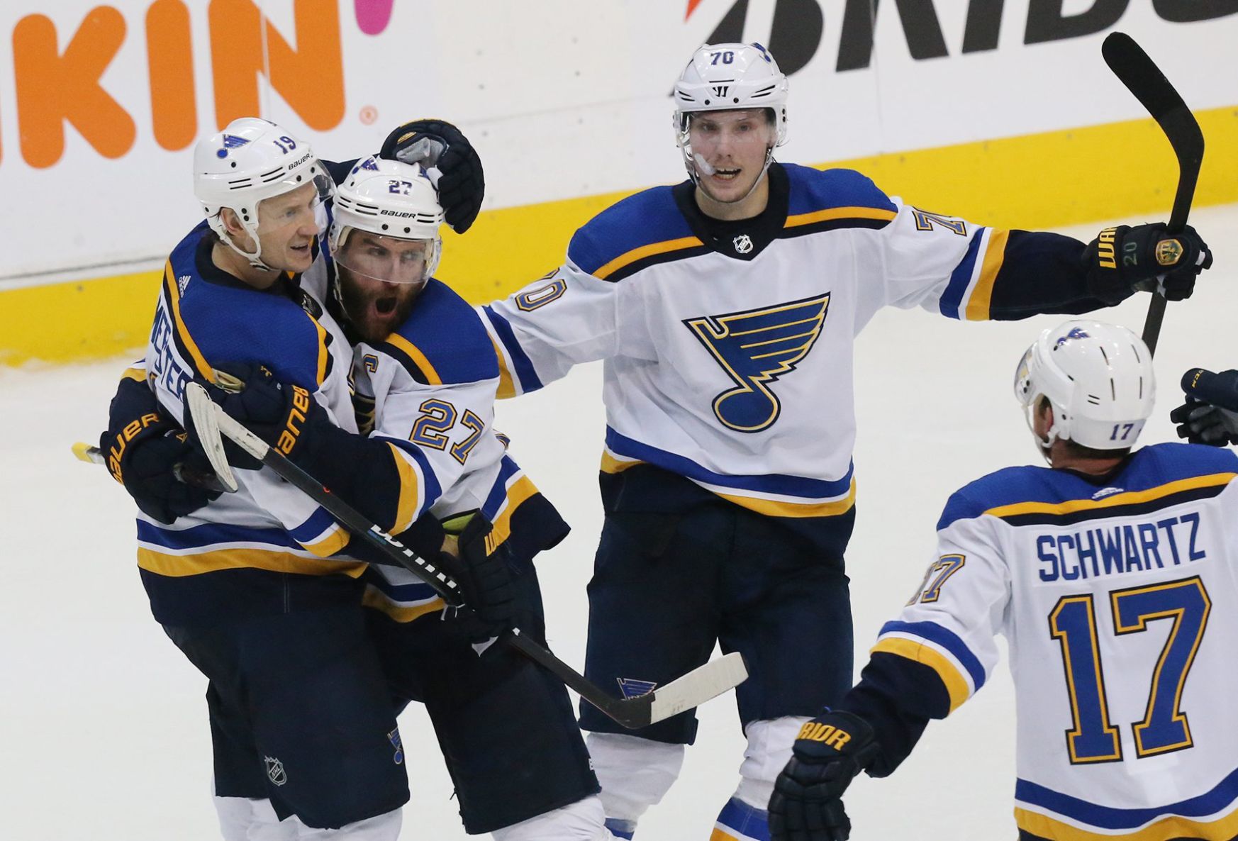Blues and Stars skate in Game 3 of their playoff